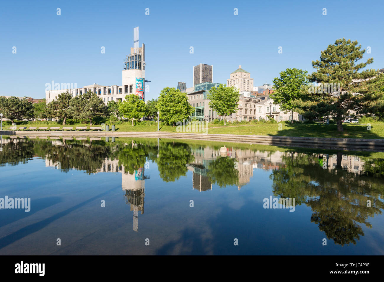 Montréal, Canada - 10 juin 2017 : Pointe-a-Calliere Museum dans le Vieux-Port de Montréal Banque D'Images