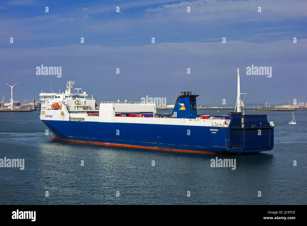 Mme Norstream, fret ferry / ro-ro cargo dans le port de Zeebrugge, Belgique Banque D'Images