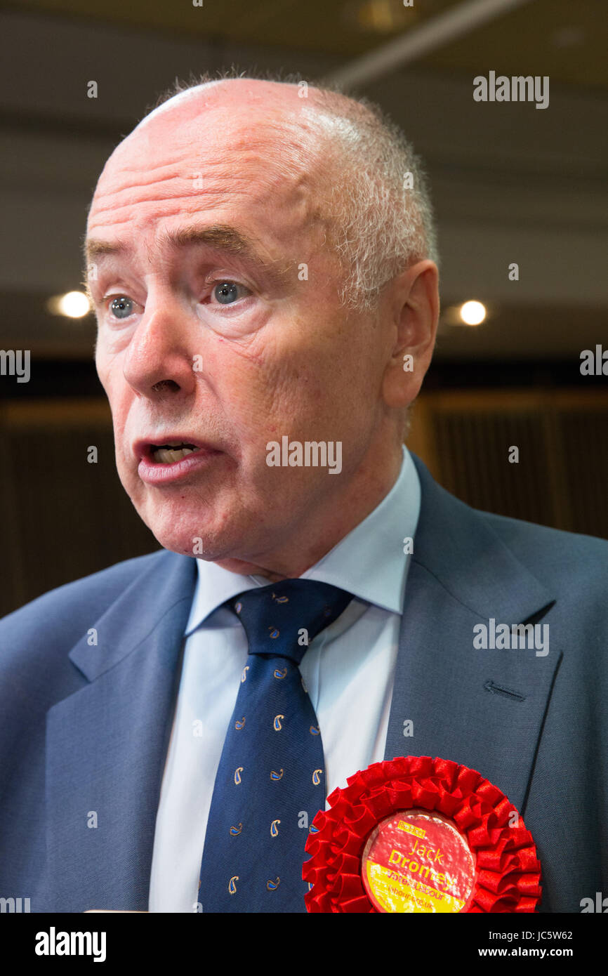 Jack DROMEY MP pour la main-d'Erdington conservant son siège à l'élection générale de 2017 Banque D'Images