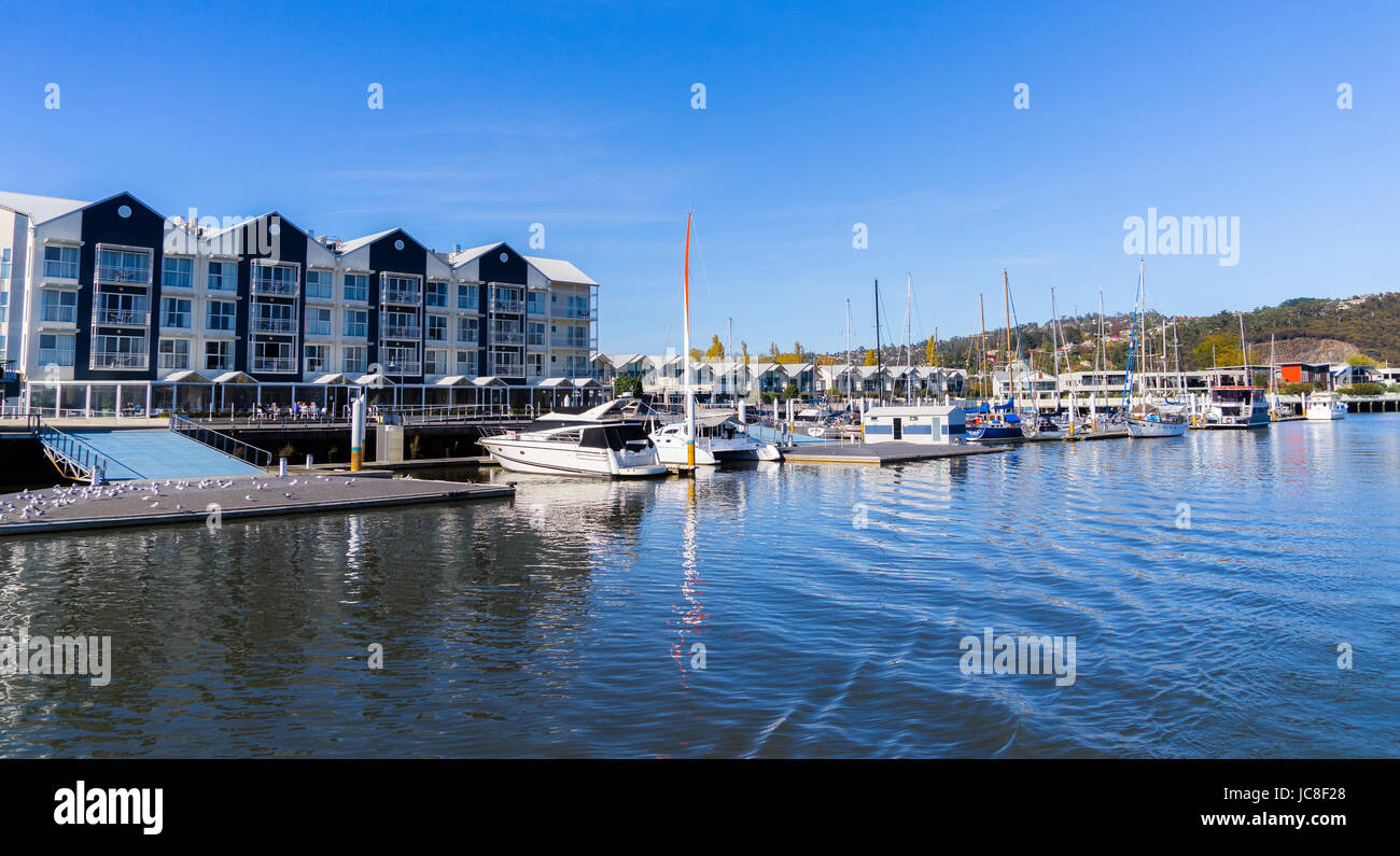 North Esk River marina en Tasmanie. Voyageant le long de la Tamar River Tasmanie Banque D'Images