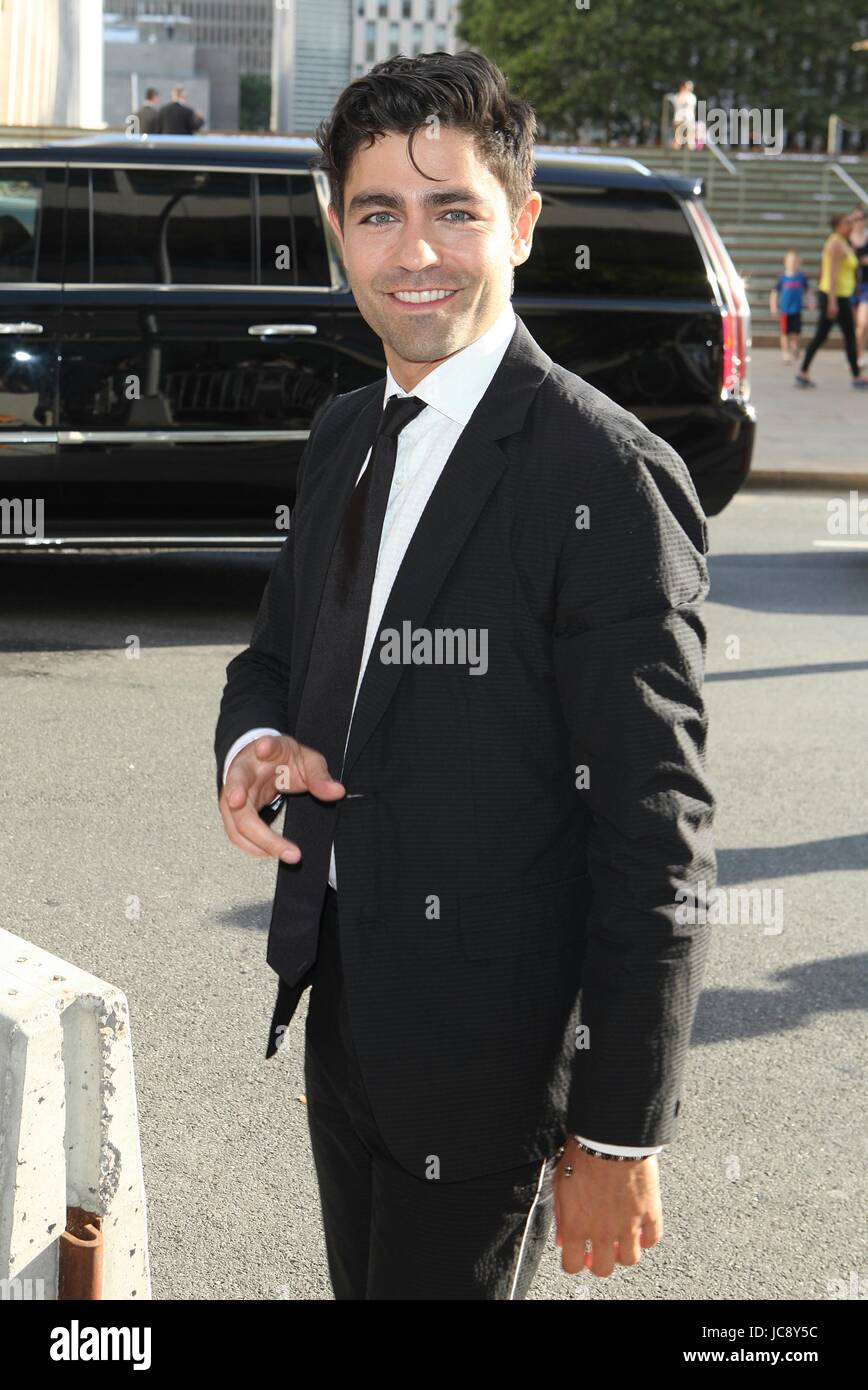 New York, NY, USA. 14 Juin, 2017. Adrian Grenier à la Fragrance Foundation Awards 2017 à l'Alice Tully Hall au Lincoln Center le 14 juin 2017 à New York. Crédit : Diego Corredor Punch/media/Alamy Live News Banque D'Images