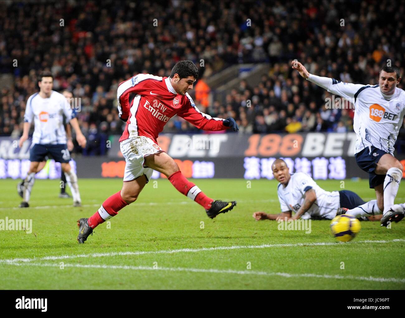 FRAN MARIDA SCORES 0,2 BOLTON V ARSENAL STADE REEBOK BOLTON ANGLETERRE 17 Janvier 2010 Banque D'Images