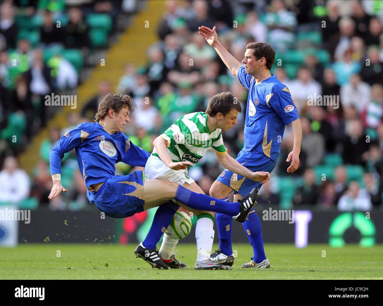 MURRAY DAVIDSON DÉFIS PAU V CELTIQUE.ST JOHNSTONE CELTIC PARK GLASGOW ECOSSE 20 Mars 2010 Banque D'Images