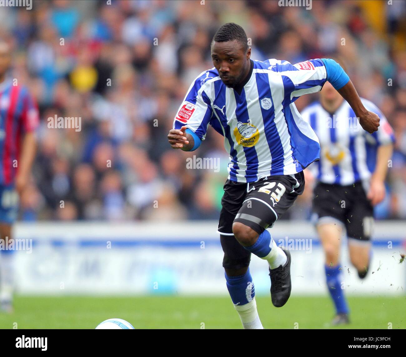 JERMAINE JOHNSON SHEFFIELD WEDNESDAY FC SHEFFIELD WEDNESDAY FC HILLSBOROUGH SHEFFIELD ENGLAND 02 Mai 2010 Banque D'Images