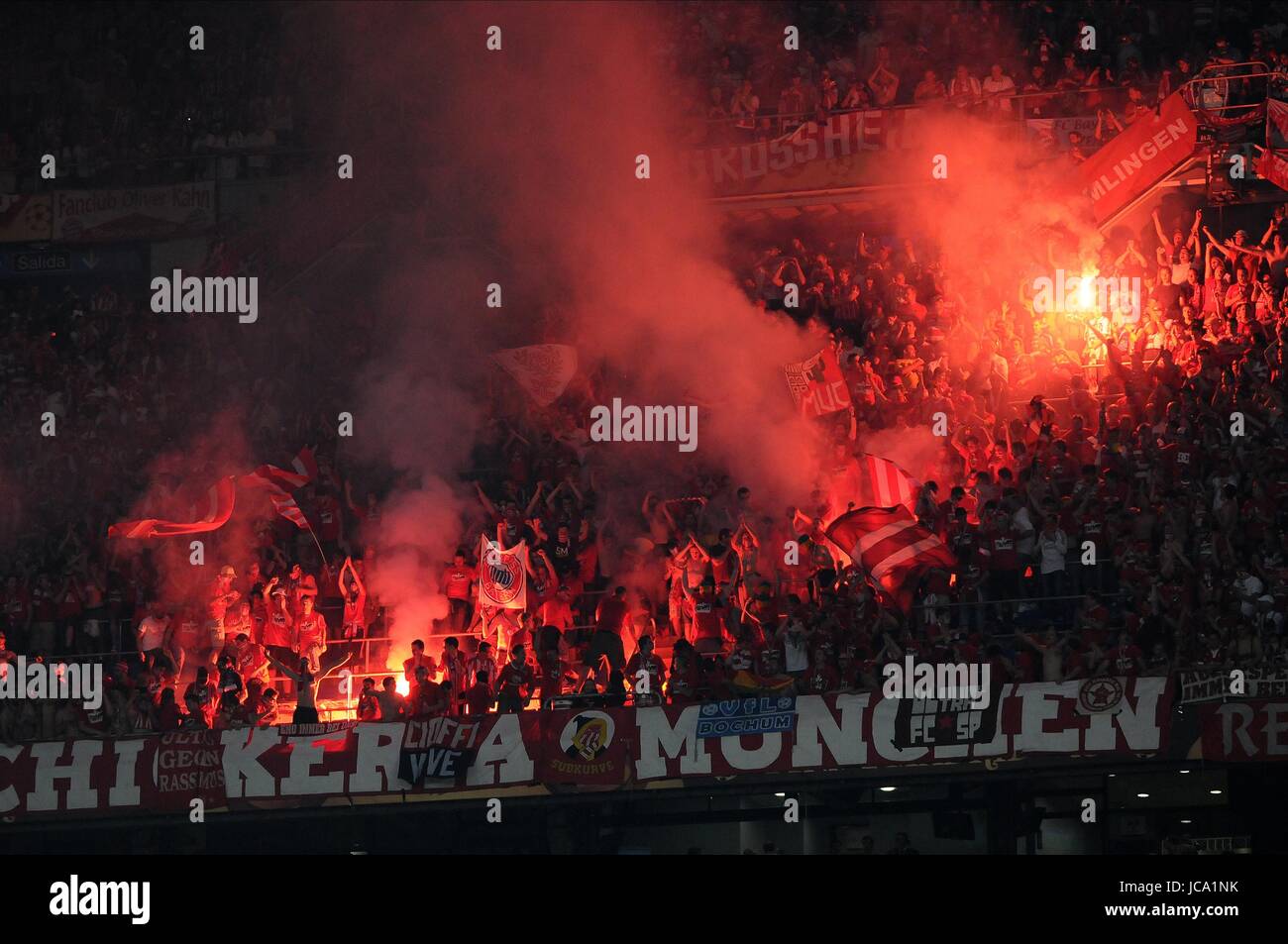 BAYERN MUNICH FANS BAYERN MUNICH INTER MILAN V BAYERN MUNICH V INTER MILAN SANTIAGO BERNABEU MADRID ESPAGNE 22 Mai 2010 Banque D'Images