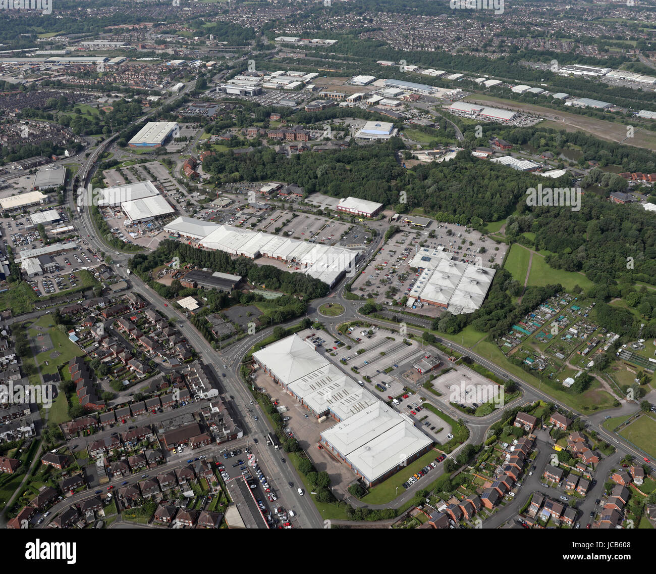 Vue aérienne de hauteurs Festival Retail Park & Morrisons Superstore, Stoke-on-Trent Banque D'Images