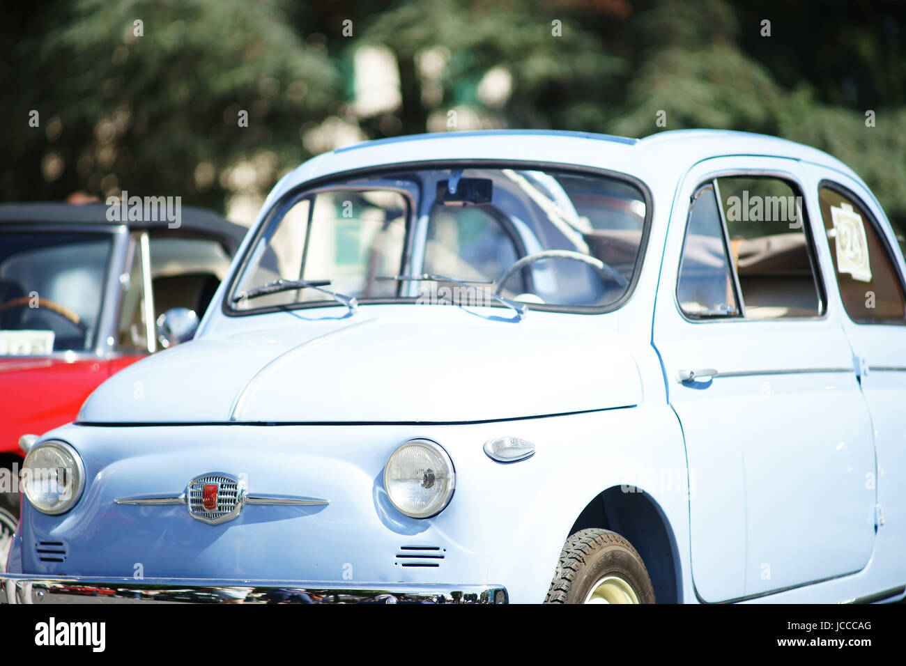Fiat 500 - Voitures anciennes voiture historique en Italie, près de Sienne Banque D'Images