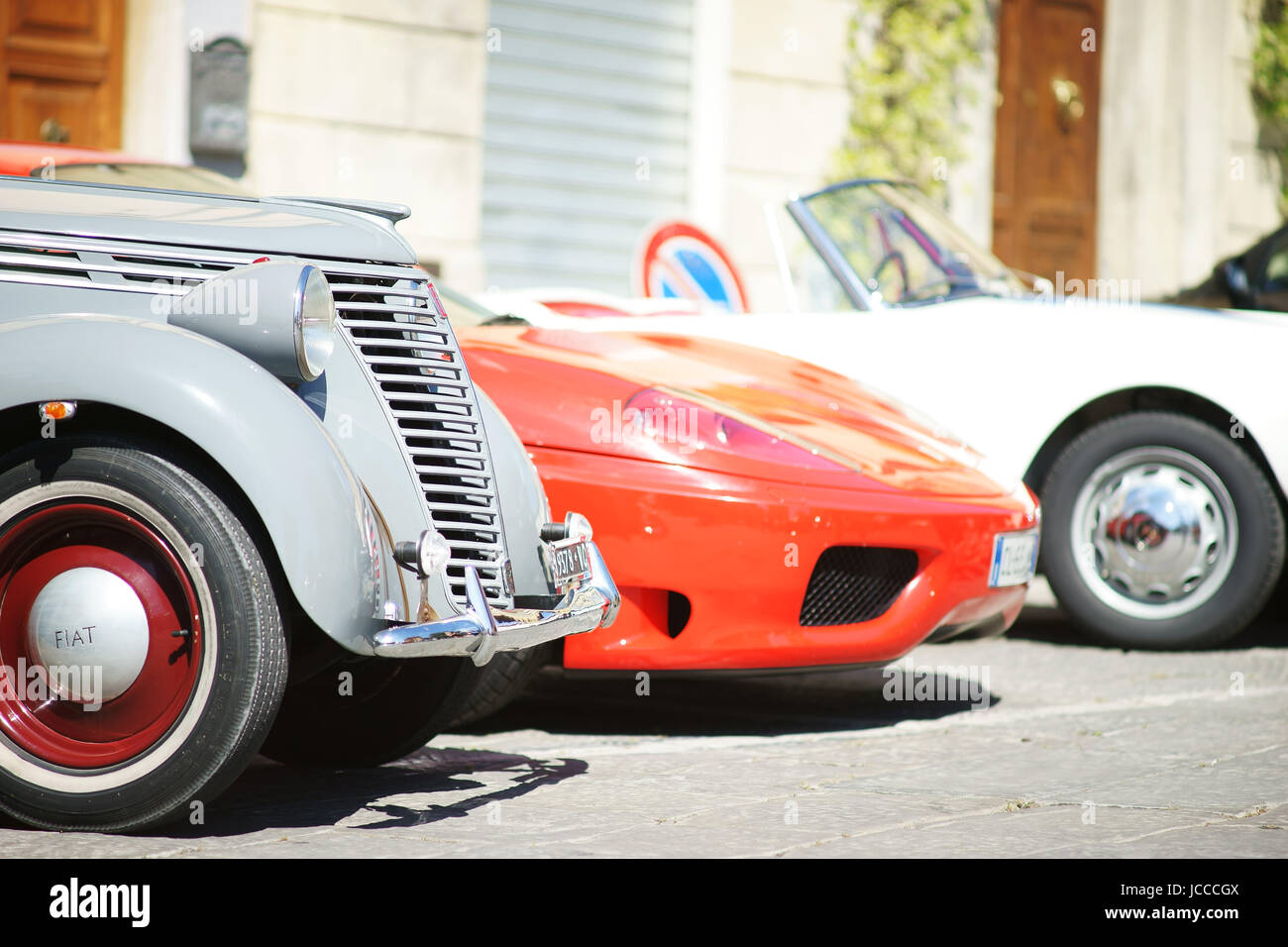 Voiture historique - automobiles en Italie, près de Sienne Banque D'Images