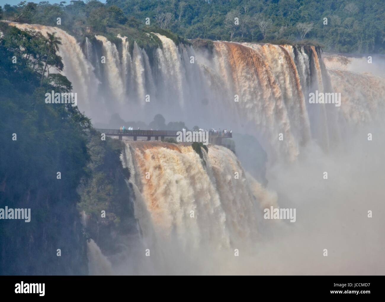 L'Iguazu, Iguazu Falls, chutes d'Iguaçu, ou des chutes d'Iguaçu sont les cascades de la rivière Iguazu à la frontière de l'Argentine et le Brésil Banque D'Images