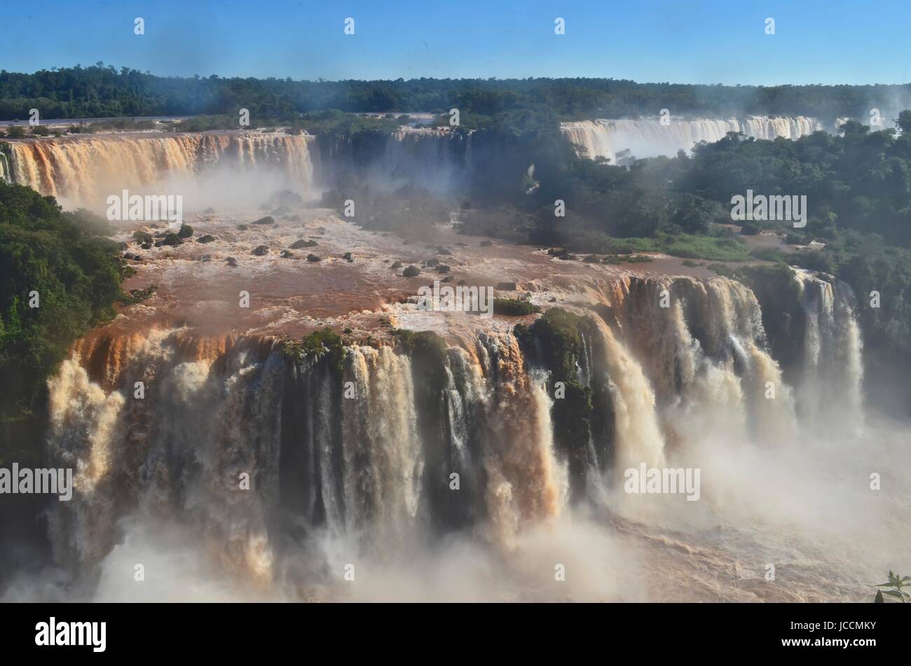 L'Iguazu, Iguazu Falls, chutes d'Iguaçu, ou des chutes d'Iguaçu sont les cascades de la rivière Iguazu à la frontière de l'Argentine et le Brésil Banque D'Images