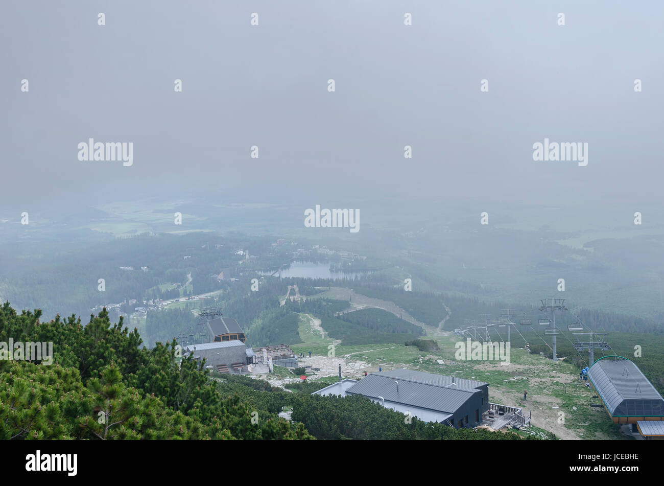 Hautes Tatras, Slovaquie - 11 juin : téléski téléphérique menant à Predne Solisko sommet de montagnes Tatra, le 11 juin 2017 à Hautes Tatras, en Slovaquie. Banque D'Images