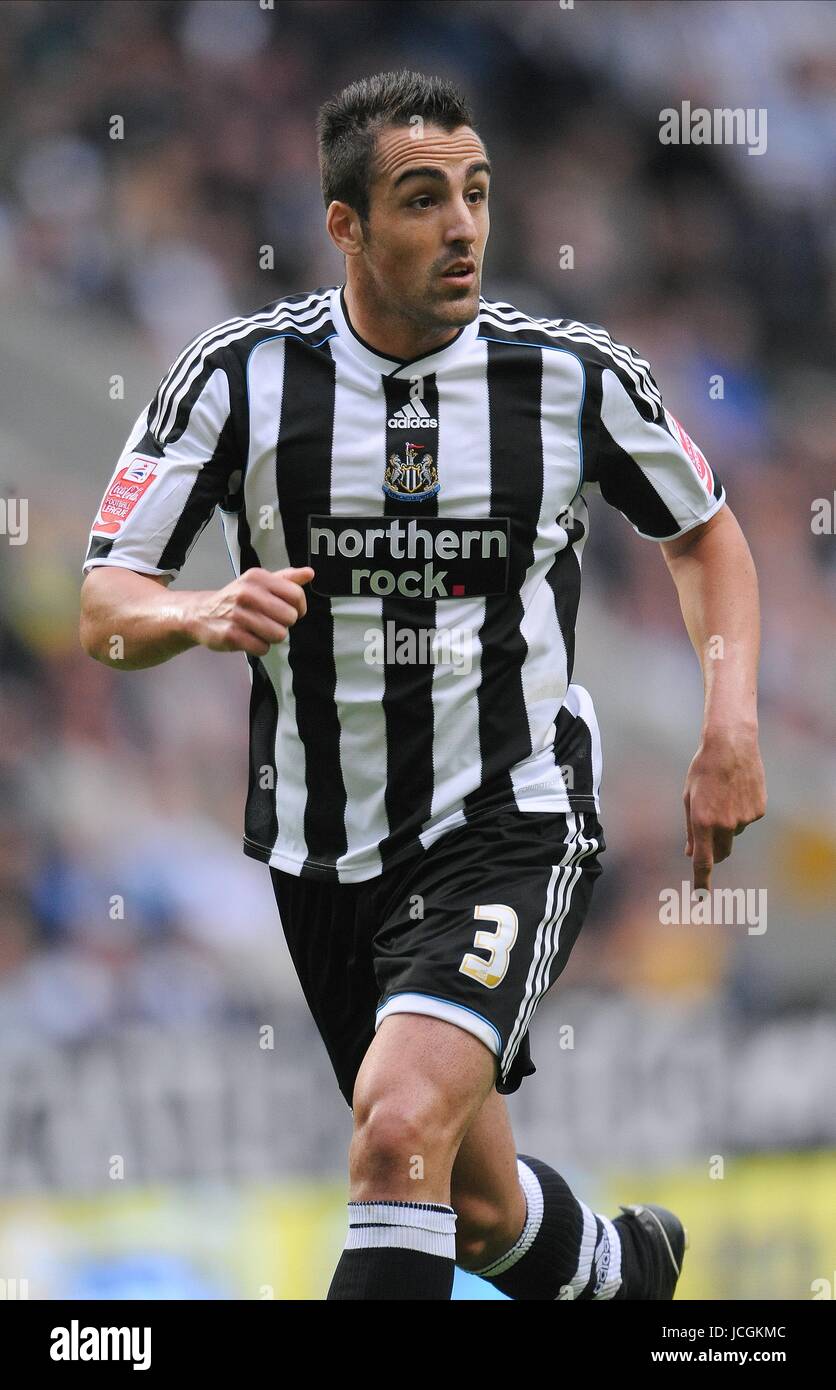 JOSE ENRIQUE NEWCASTLE UNITED FC V NEWCASTLE PLYMOUTH ST JAMES PARK, Newcastle, Angleterre 19 septembre 2009 DIZ102763 ATTENTION ! Cette photo ne peut être utilisée que pour les journaux et/ou à des fins d'édition de magazines. Ne peut être utilisé pour l'utilisation en ligne/Internet, ni pour les publications impliquant 1 joueur, 1 ou 1 Concours Club, sans l'autorisation écrite de Football DataCo Ltd. Pour toute question, veuillez communiquer avec le Football DataCo Ltd au  +44 (0) 207 864 9121 Banque D'Images