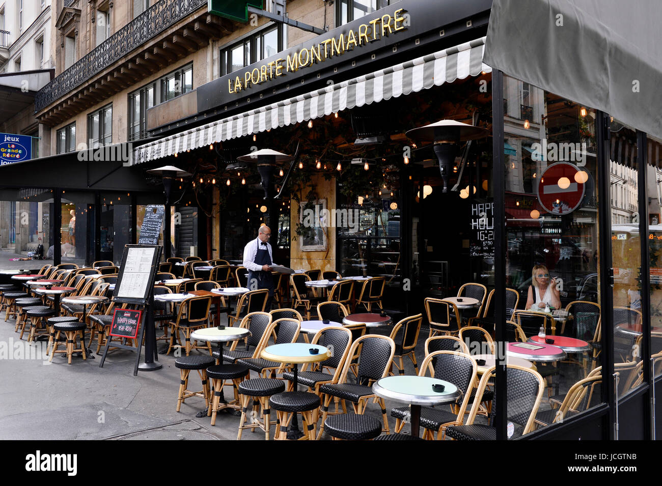 La Porte Montmartre Café, Paris, France Banque D'Images