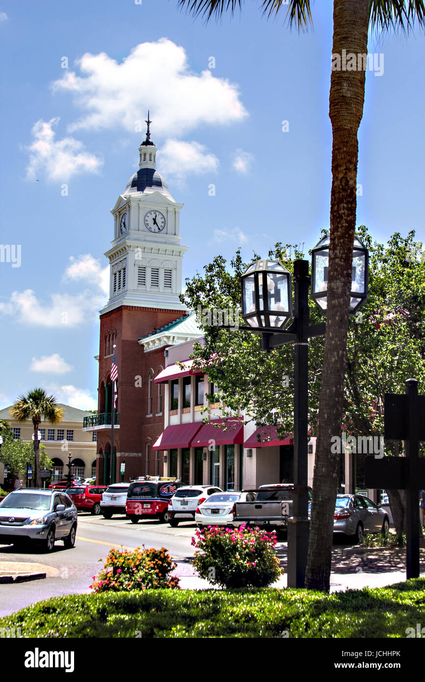 Palais de pays de Nassau avec tour de l'horloge à Fernandina, Amelia Island, Floride Banque D'Images