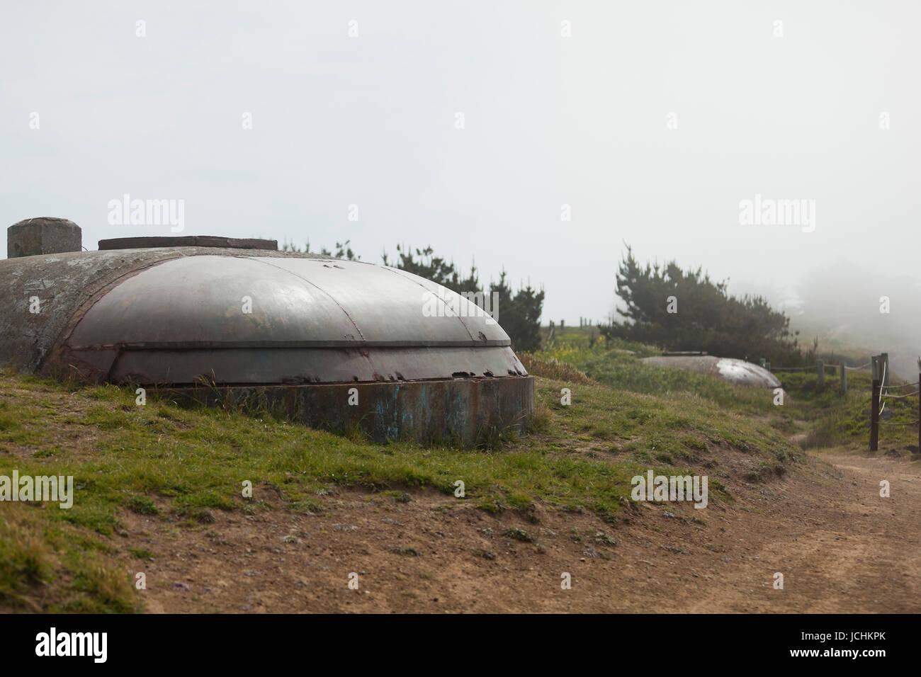 Bunkers militaires abandonnés (casemate militaire) au Golden Gate National Recreation Area - San Francisco, California USA Banque D'Images
