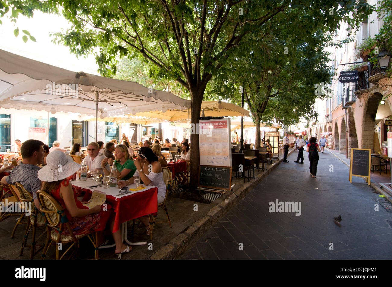 Place aux aires, Grasse, Provence, France. Banque D'Images