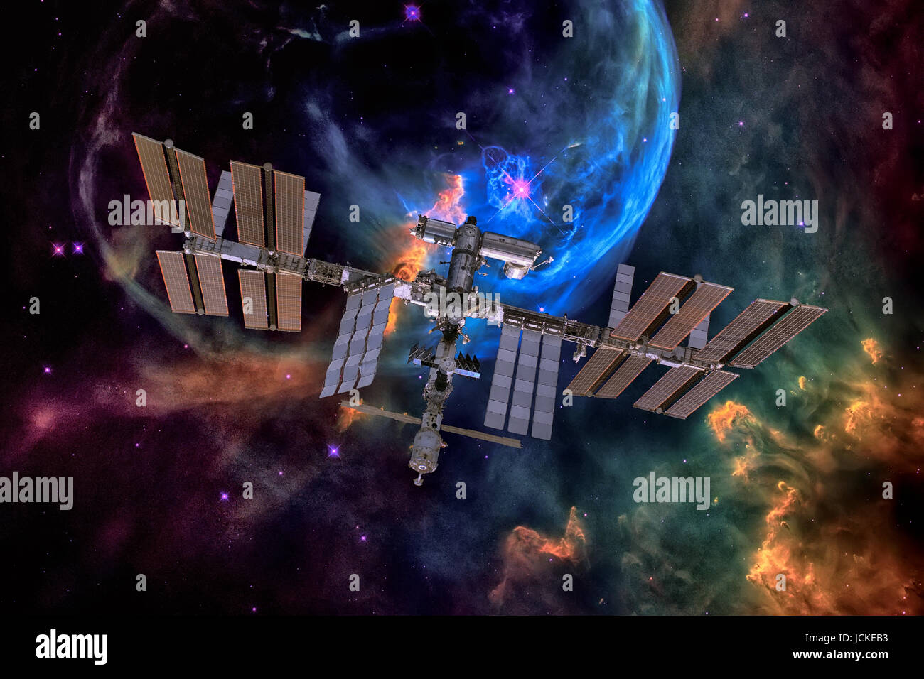 Station spatiale internationale plus nébuleuse. Éléments de cette image fournie par la NASA. Banque D'Images