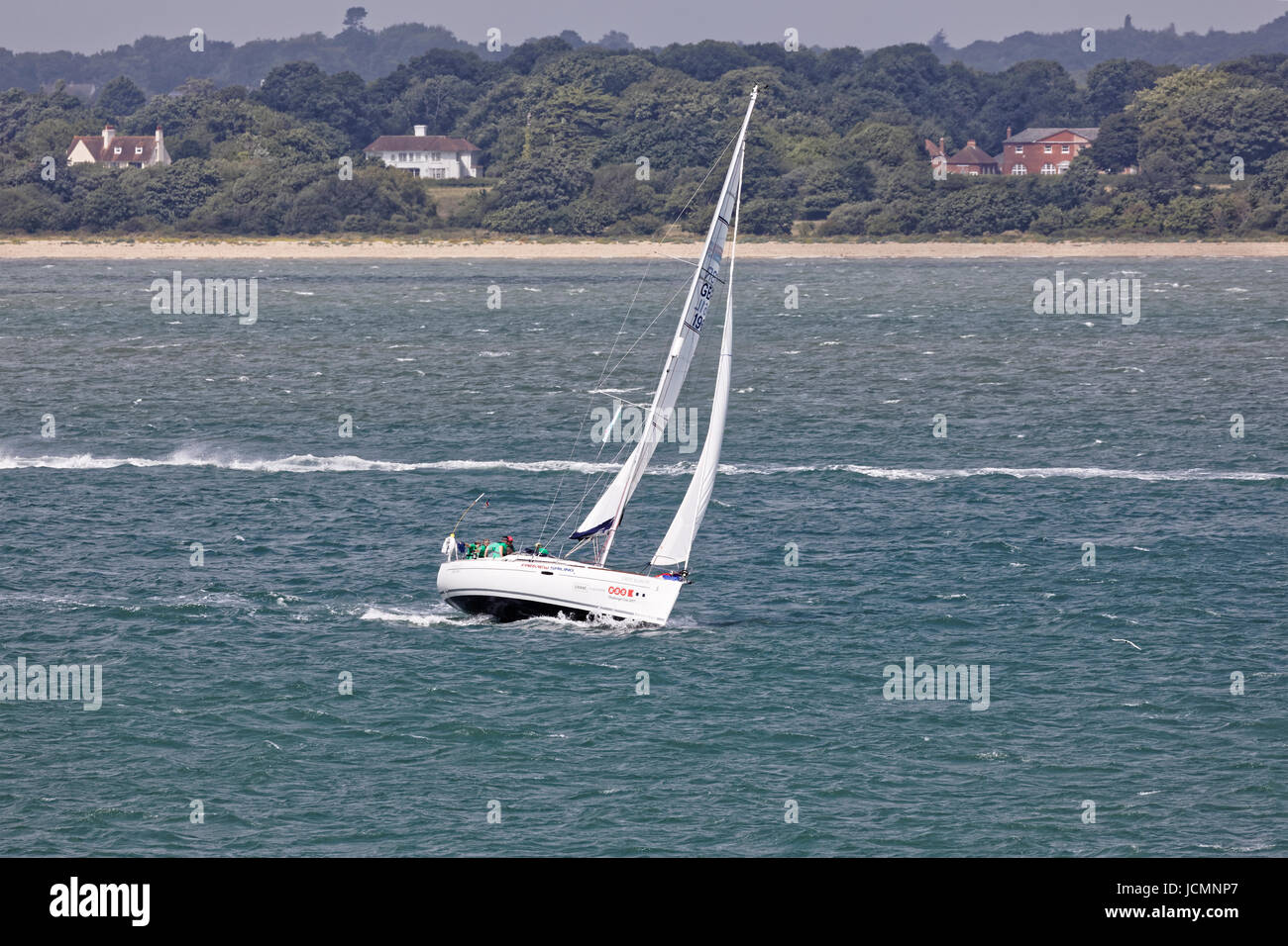 Location de bateaux à voile à Farview Société Oceanis 37 Yachts avec équipage dans le Solent Banque D'Images
