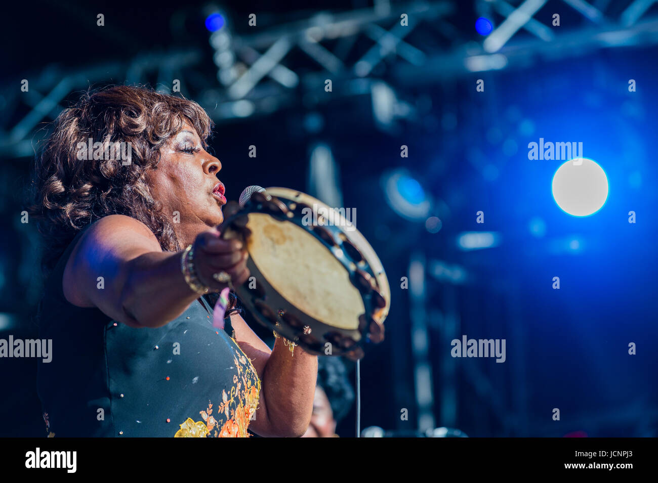 Ecosse, Royaume-Uni Dundrennan - Juillet 25, 2014 : groupe vocal américain Martha Reeves et les Vandellas Summerisle vivent sur la scène du 13e Festi une femme blessée Banque D'Images