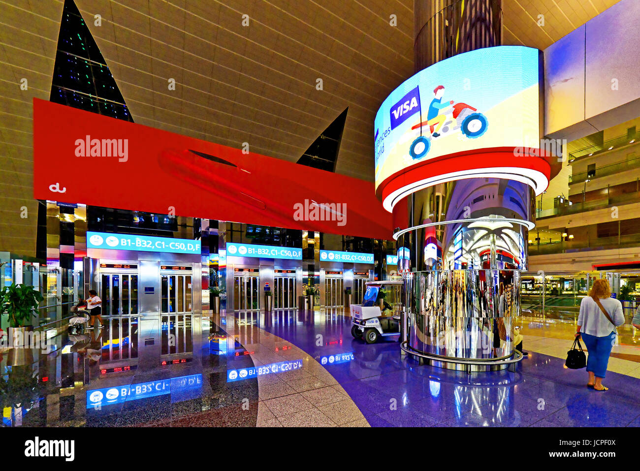 L'Aéroport International de Dubaï et centre commercial d'embarquement Banque D'Images