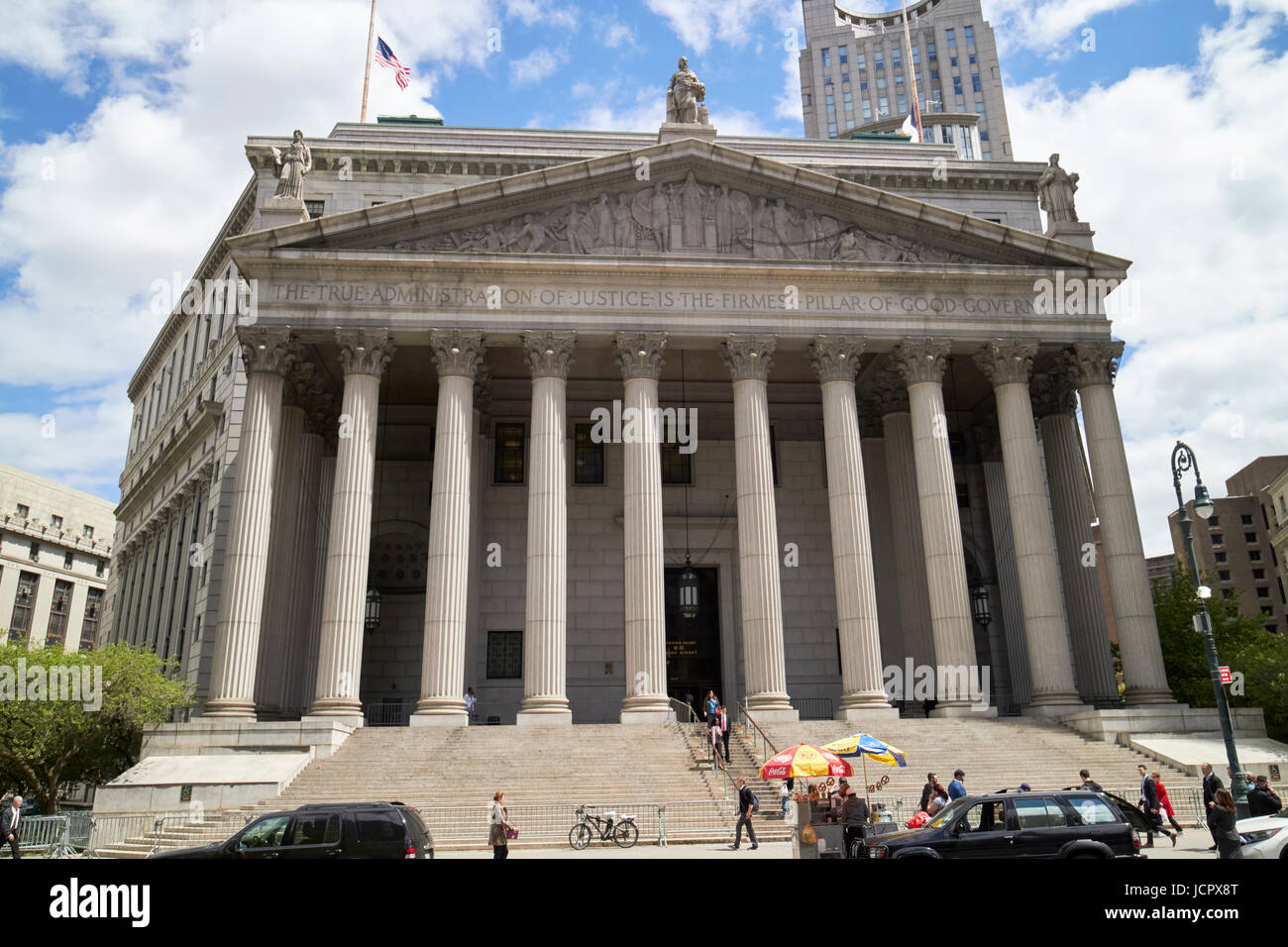 Le nouveau palais de justice du comté de York Centre civique de la Cour suprême de l'Etat de New York USA Banque D'Images