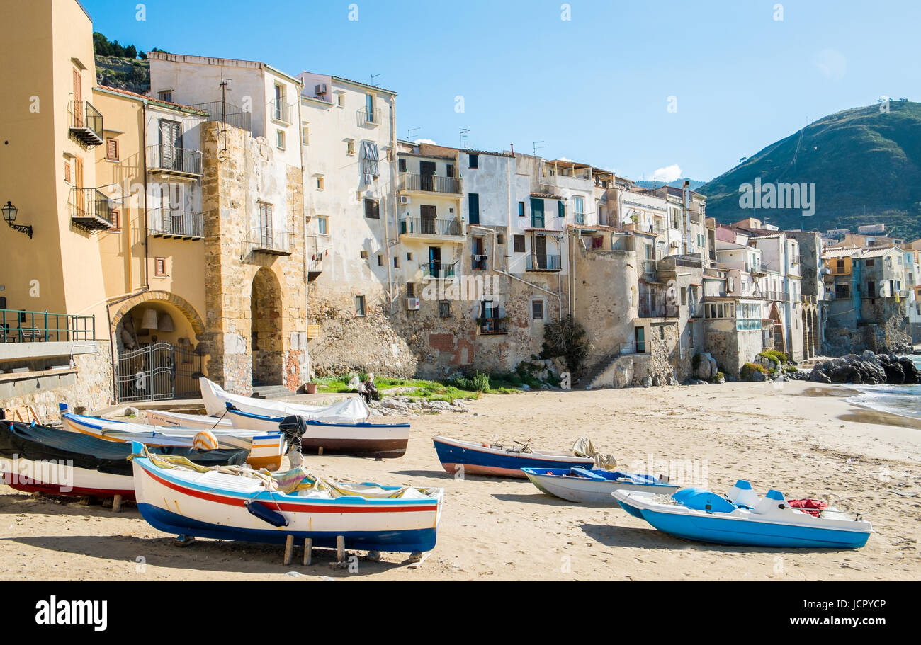 La vieille ville de Cefalù, Sicile, Italie Banque D'Images