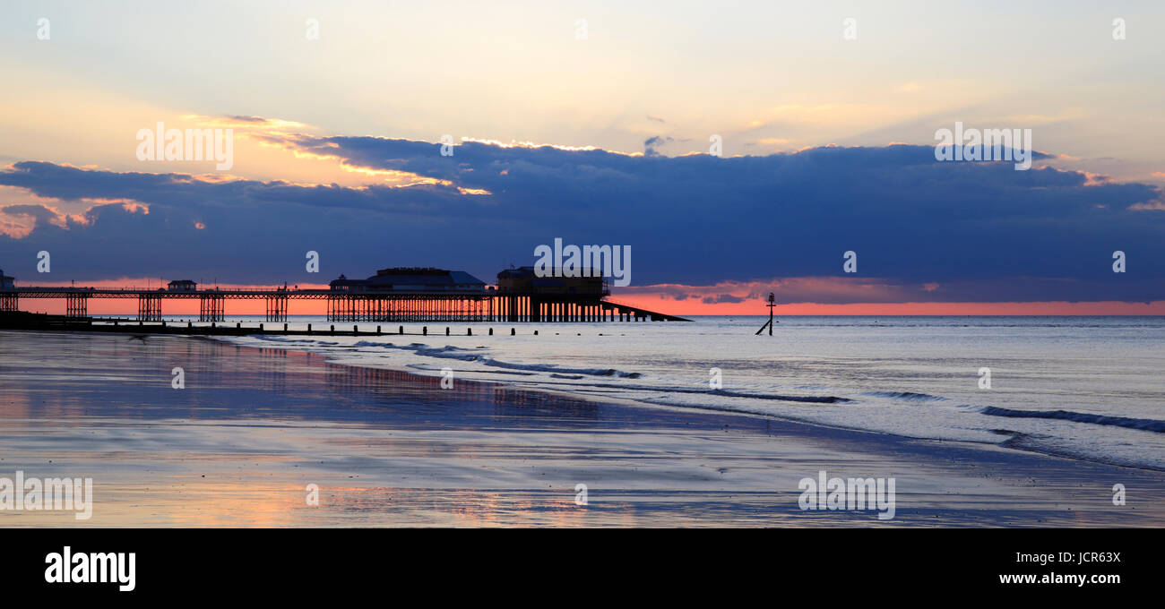 Crépuscule à Cromer, North Norfolk, Angleterre, Europe Banque D'Images