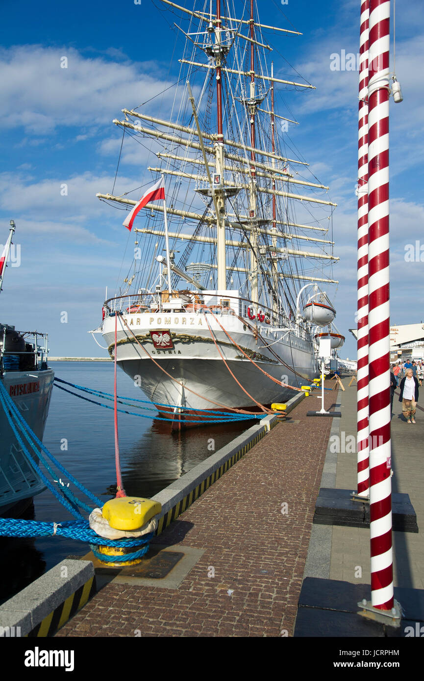 Bateau Musée Dar Pomorza un voilier trois-mâts carré à Gdynia, Pologne. 11 juin 2017 © Wojciech Strozyk / Alamy Stock Photo Banque D'Images