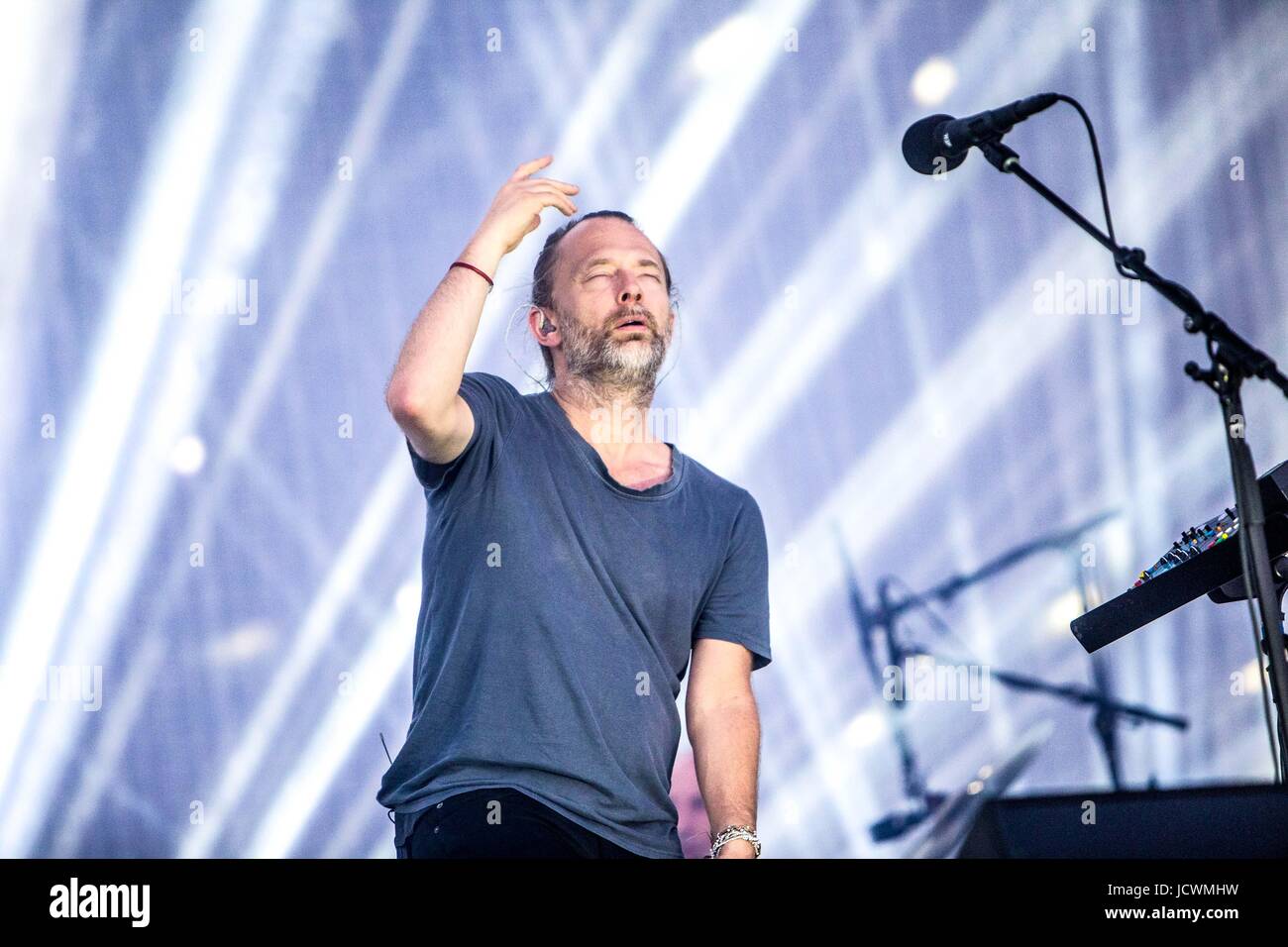 Milan, Italie. 16 Juin, 2017. Radiohead live au festival I-jours à Monza. Radiohead est un groupe originaire de Abingdon, Oxfordshire, formé en 1985. Le groupe est composé de Thom Yorke, Jonny Greenwood, Ed O'Brien, Colin Greenwood et Phil Selway. Credit : Mairo Cinquetti/Pacific Press/Alamy Live News Banque D'Images