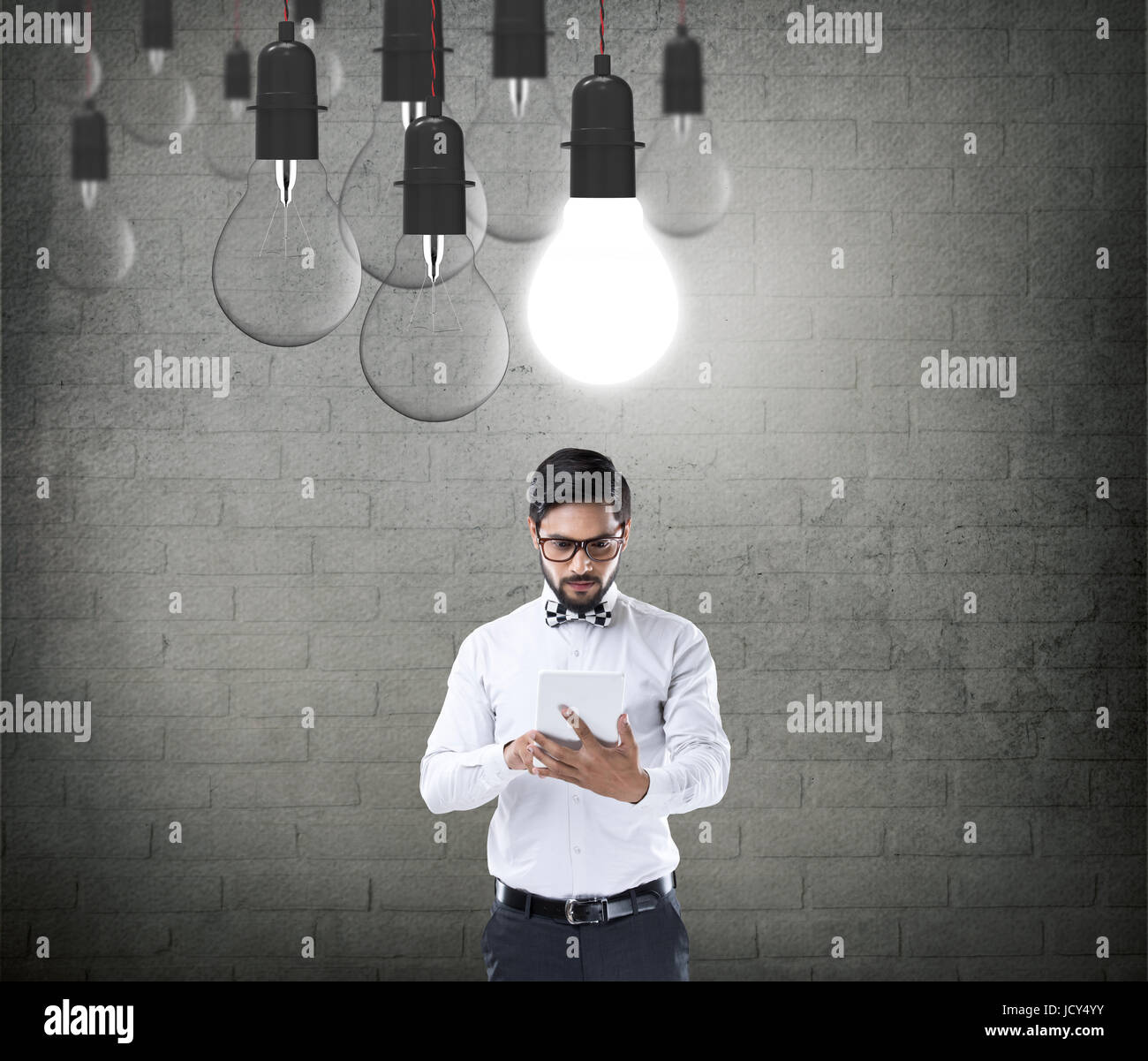 Businessman working on laptop Banque D'Images