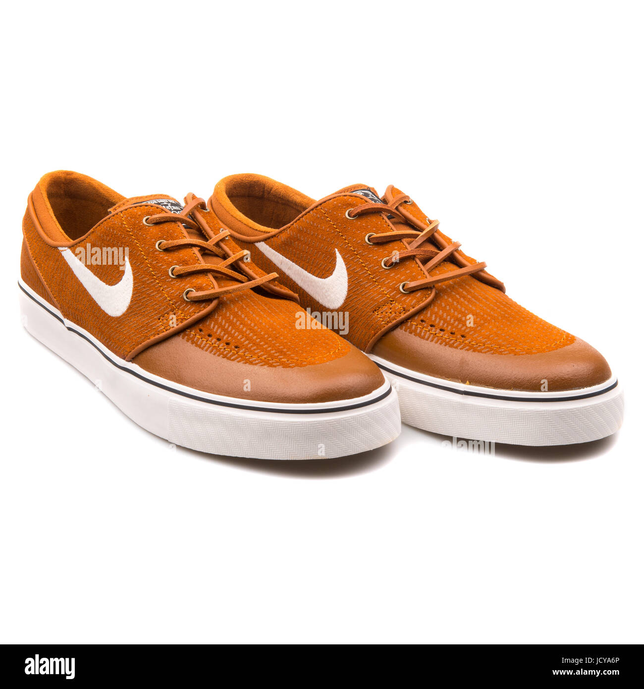 Stefan Janoski Nike Zoom PR SE Hommes marron chaussures de skate -  631298-211 Photo Stock - Alamy