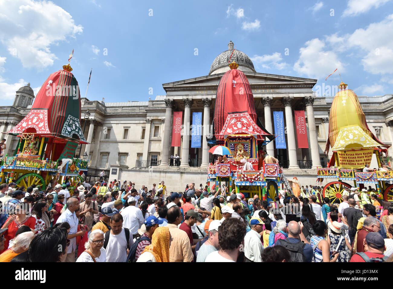 Londres, Royaume-Uni. 18 juin 2017. La London Hare Krishna Rathayatra chars festival grâce à central London de Hyde Park à Trafalgar Square. Crédit : Matthieu Chattle/Alamy Live News Banque D'Images
