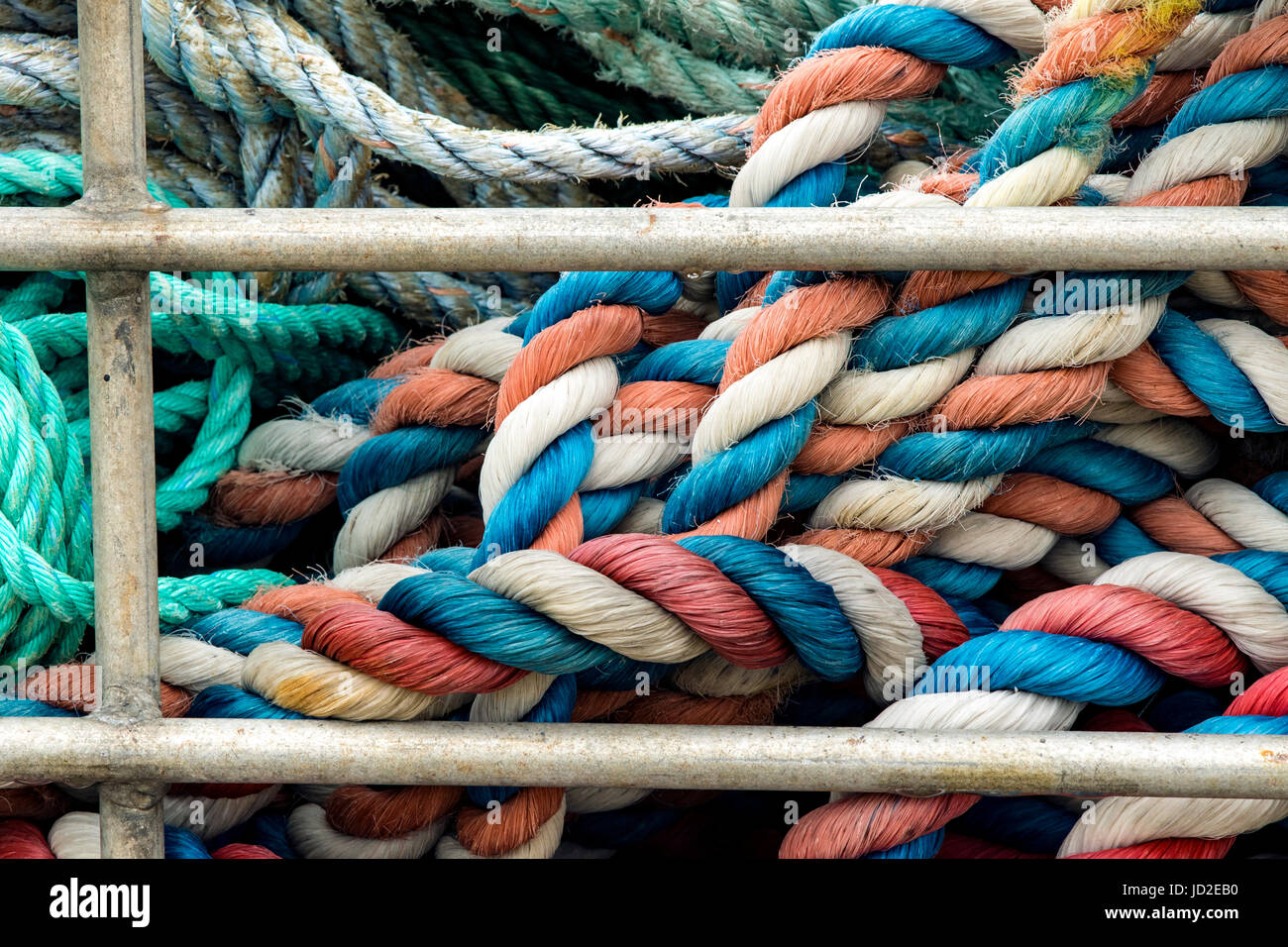Cordes nautiques colorés de TWILLINGATE Twillingate - Harbour, Terre-Neuve, Canada Banque D'Images