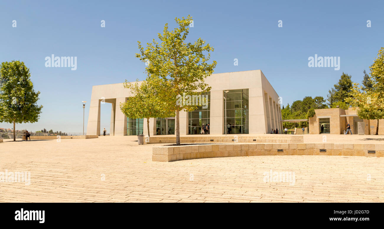 Au centre des visiteurs du Musée de Yad Vashem, le mémorial de l'Holocauste, Jérusalem, Israël, Moyen Orient. Banque D'Images