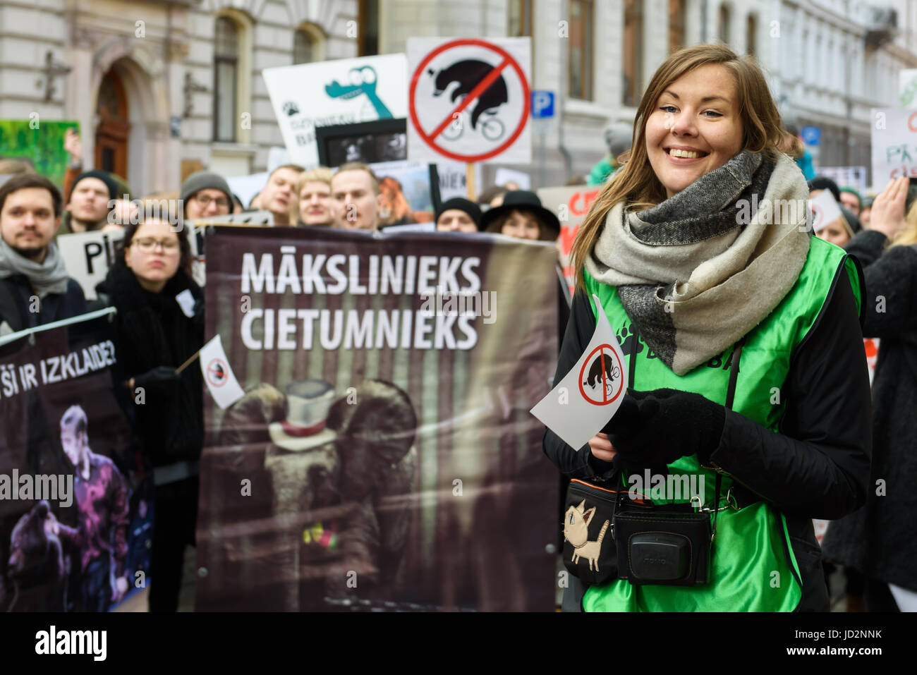 30.03.2017. Manifestation contre la femme en utilisant des animaux de la faune au Circus, à proximité de parlement de la Lettonie, à Riga , Lettonie. Banque D'Images