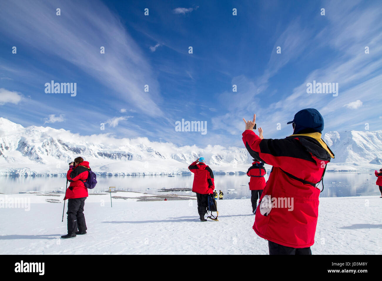 Bateau de croisière antarctique avec l'expédition Antarctique vue touristes paysage, péninsule antarctique. Banque D'Images