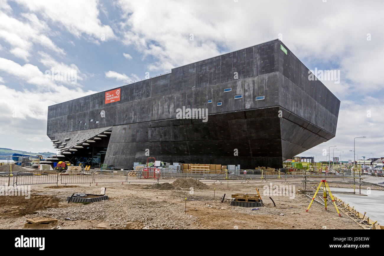 Les progrès réalisés dans la construction de la V&A Museum of Design au bord de l'eau par le Firth of Tay Tayside Dundee Ecosse UK Banque D'Images