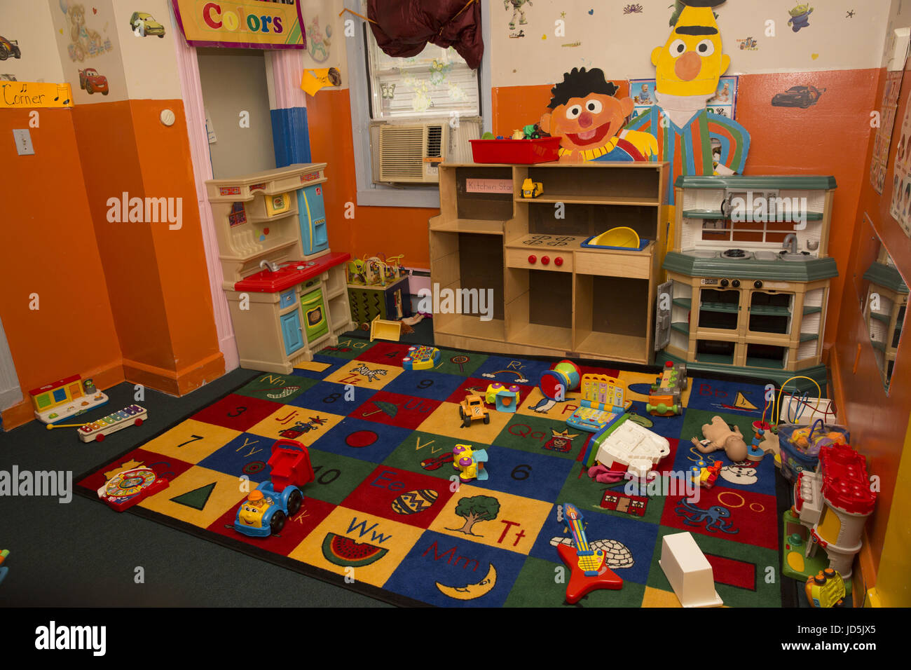 L'école maternelle/Early Learning Centre à l'aide d'un quartier ethnique de Kensington/Windsor Terrace à Brooklyn, New York. Banque D'Images