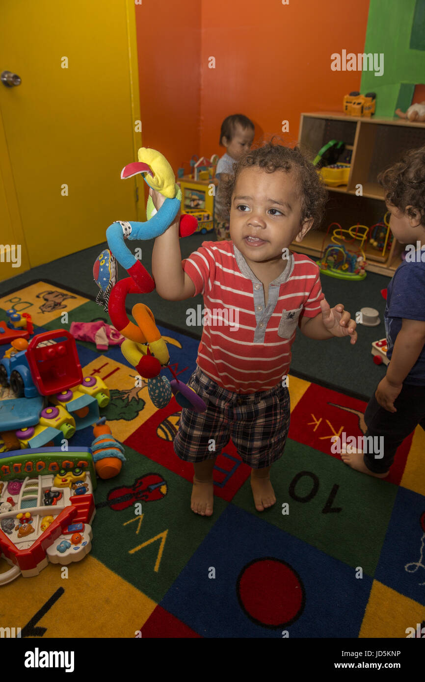 L'école maternelle/Early Learning Centre à l'aide d'un quartier ethnique de Kensington/Windsor Terrace à Brooklyn, New York. Banque D'Images