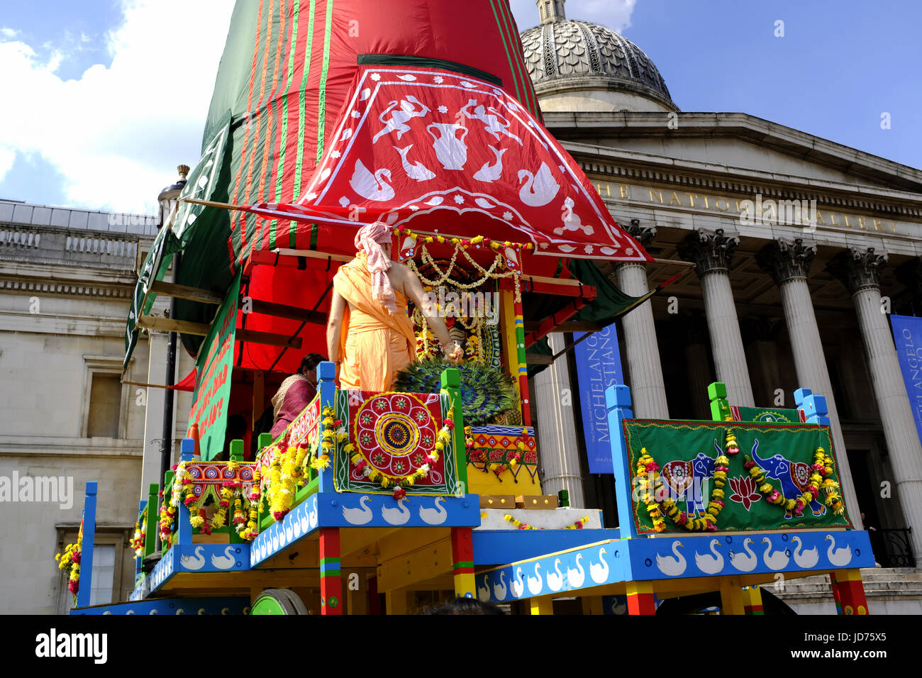 Londres, Royaume-Uni. 18 Juin, 2017. Rath Panier en face de la National Gallery de Londres : Crédit Rathayatra pendant Maji Murrell/Alamy Live News Banque D'Images