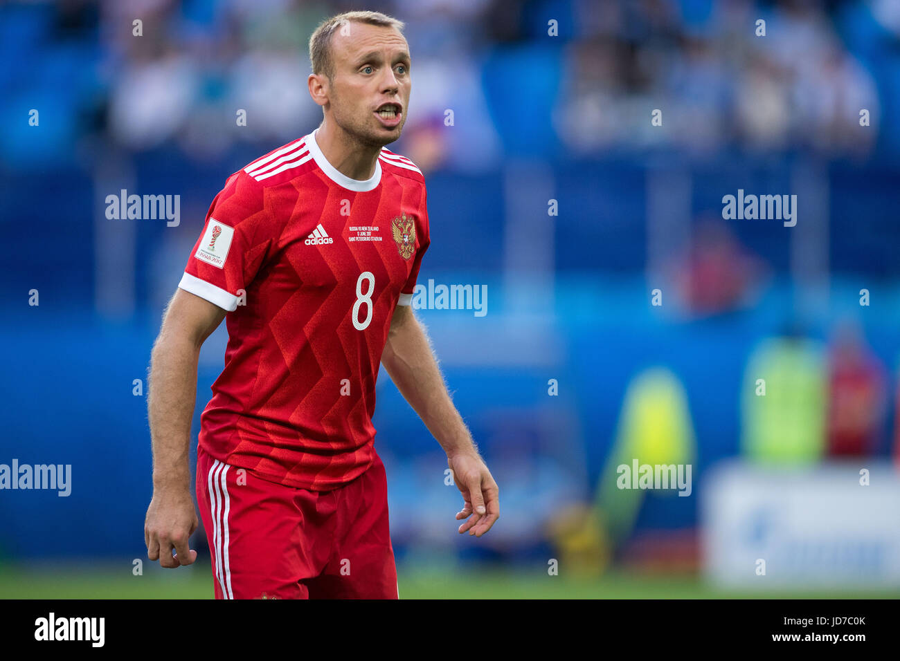 Saint-pétersbourg, Russie. 17 Juin, 2017. La Russie Denis Glushakov durant la Coupe des Confédérations group un match entre la Russie et la Nouvelle-Zélande dans le stade à Saint-Pétersbourg, Russie, 17 juin 2017. Photo : Marius Becker/dpa/Alamy Live News Banque D'Images