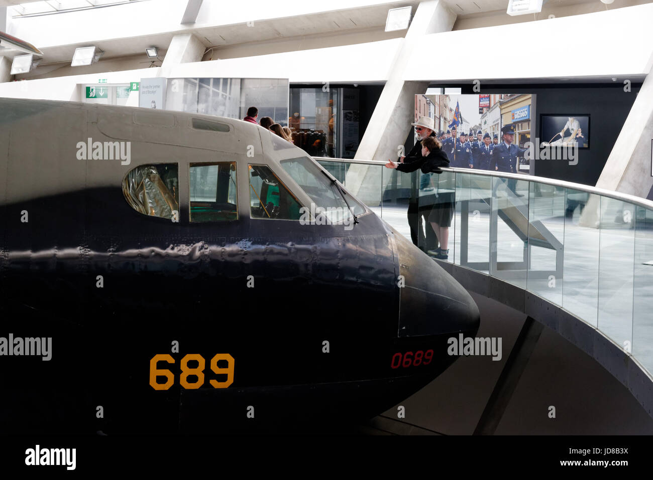 Boeing B-52 Stratofortress bombardier stratégique dans l'air de Duxford Museum Banque D'Images