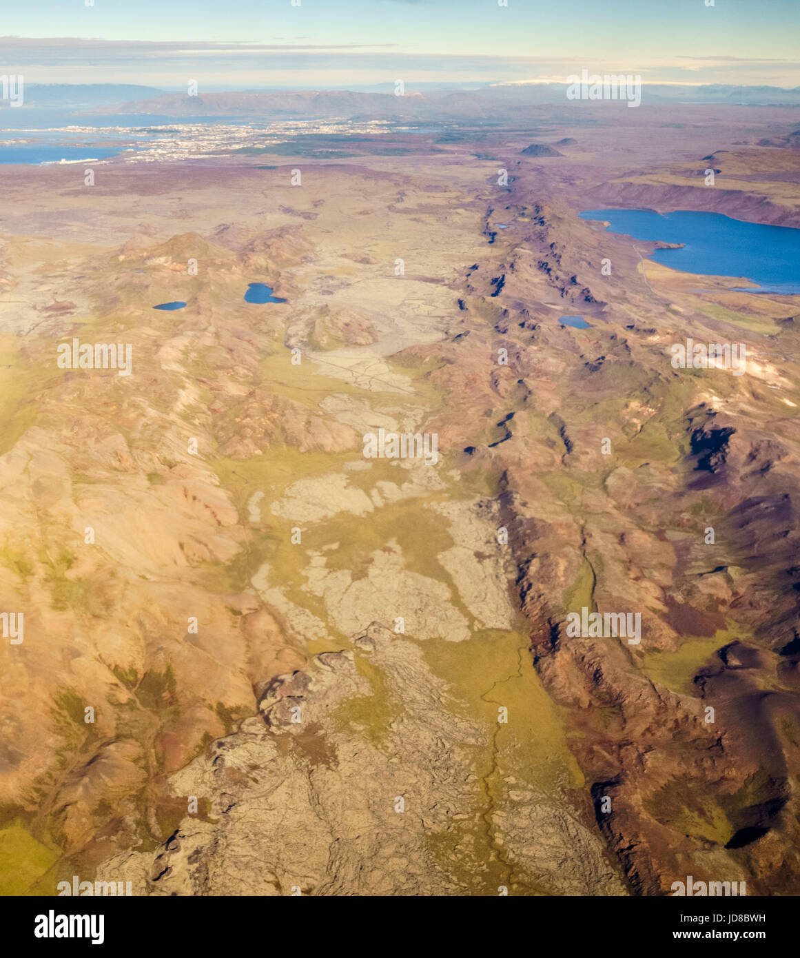 Vue aérienne de l'Islande, l'Europe, montrant l'infrastructure routière, abstract, high angle view. Nature de l'Islande 2017 hiver froid Banque D'Images