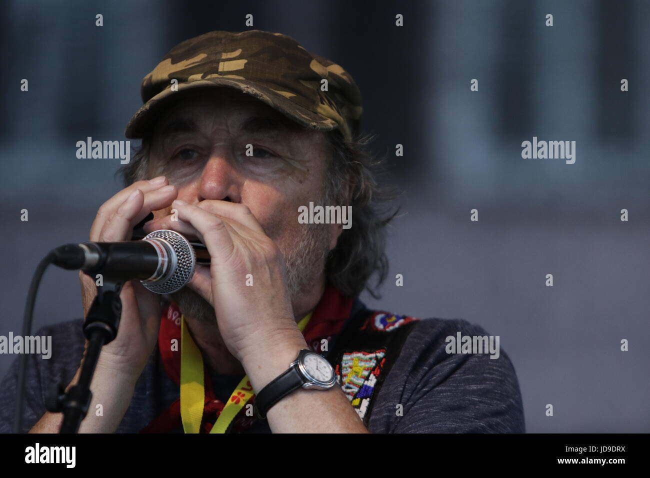 Worms, Allemagne. 18 Juin, 2017. Miller Anderson il se produit sur la scène du Festival de Jazz 2017 et la joie dans les vers. Crédit : Michael Debets/Pacific Press/Alamy Live News Banque D'Images