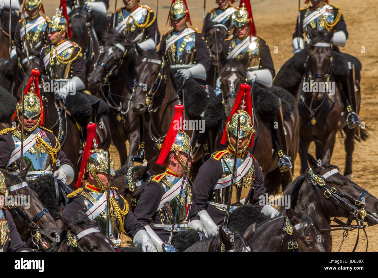 Soldats of the Blues and Royals à cheval au Horse Guards Parade pour Trooping the Color à Londres, Royaume-Uni, 2017 Banque D'Images