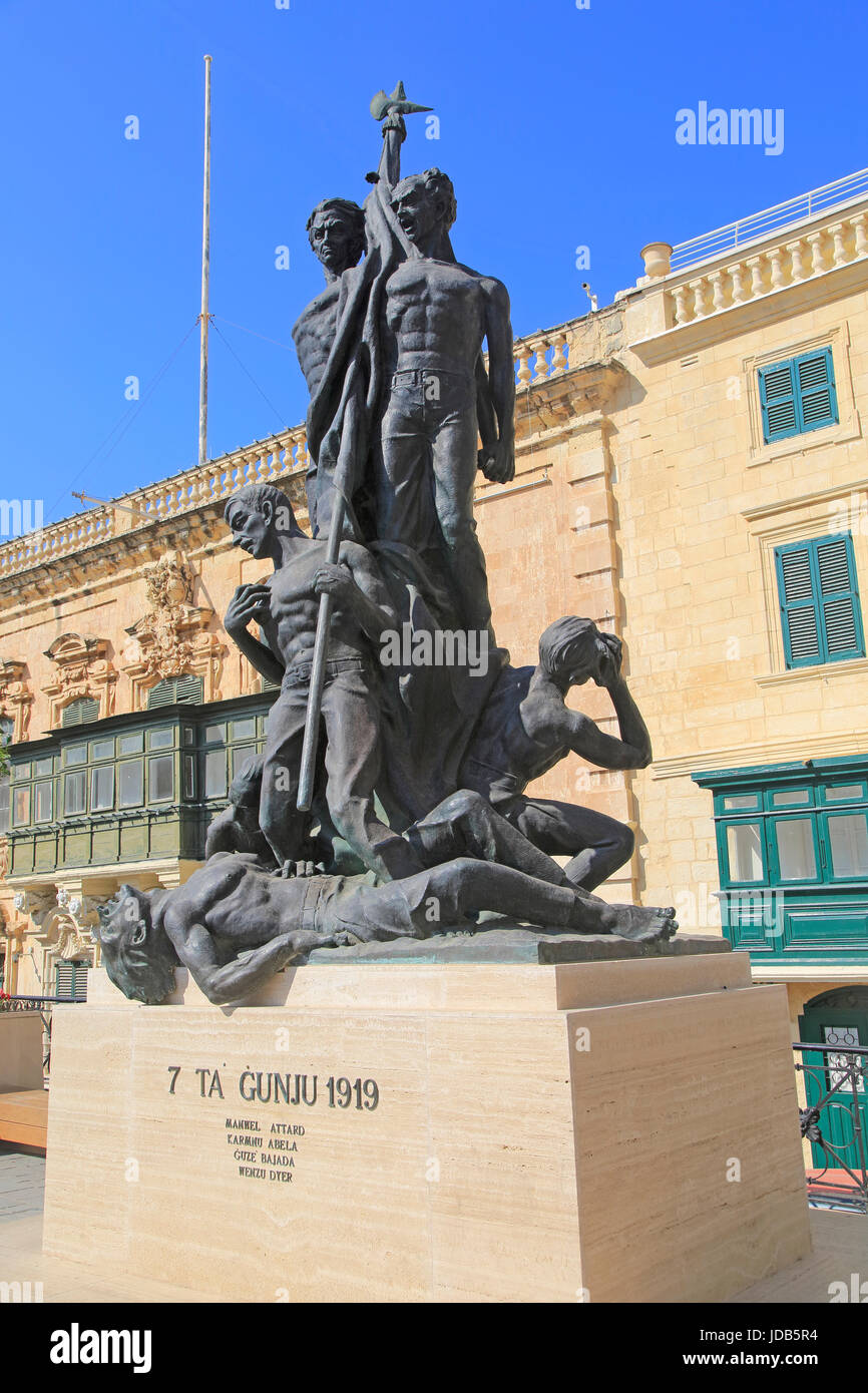 Sette giugno 7 juin monument à Saint George Square, La Valette, Malte Banque D'Images