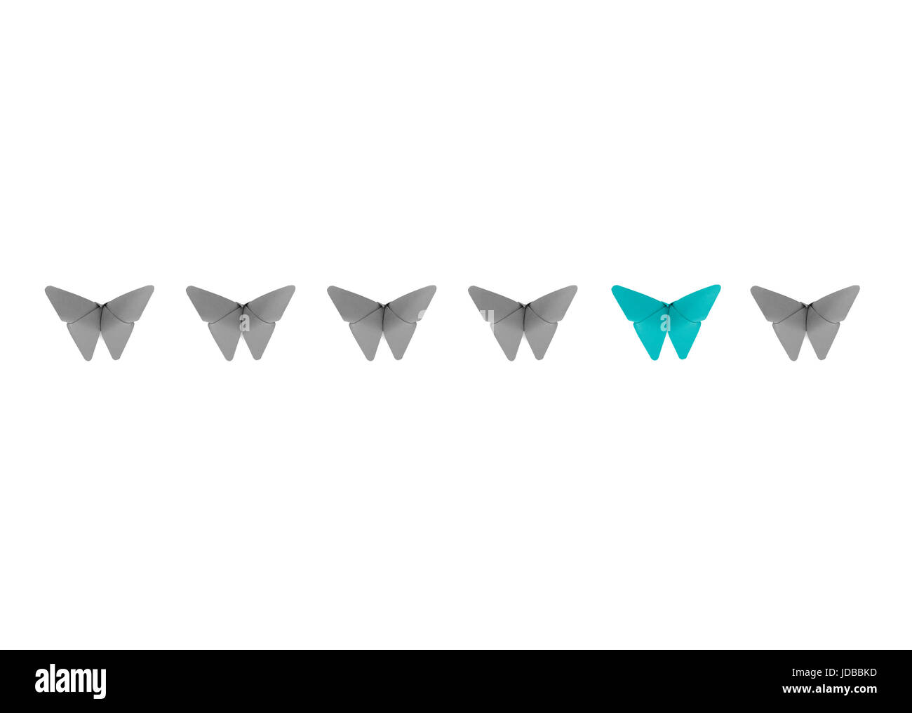 Papillons Origami affiche conceptuelle. Se démarquer de la foule. Être différent. Banque D'Images