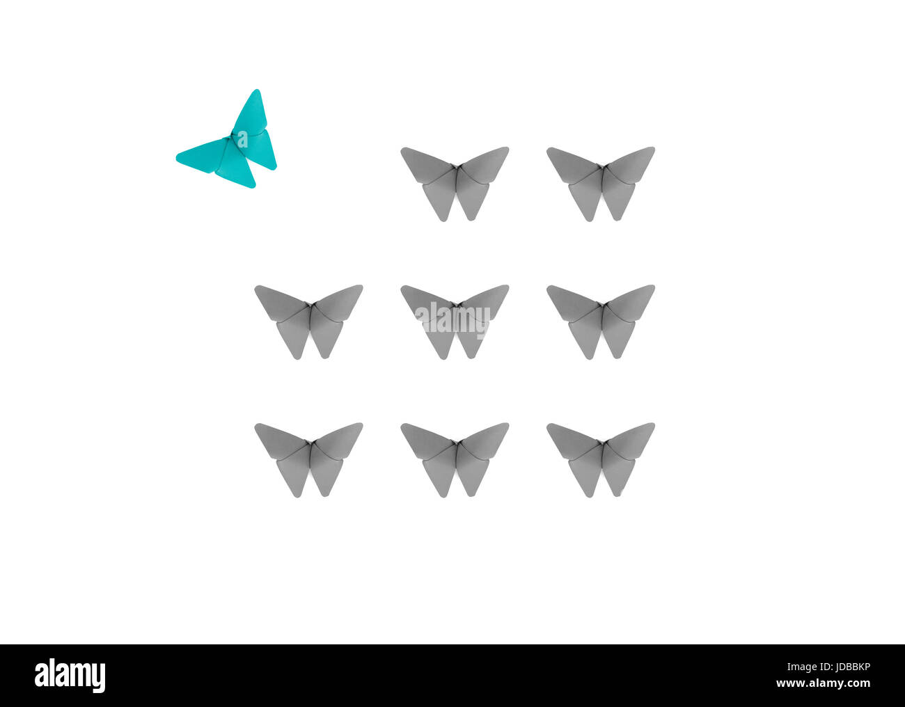 Papillons Origami contexte conceptuel. Se démarquer de la foule. Être différent. Rendez-vous sur votre propre chemin. Banque D'Images