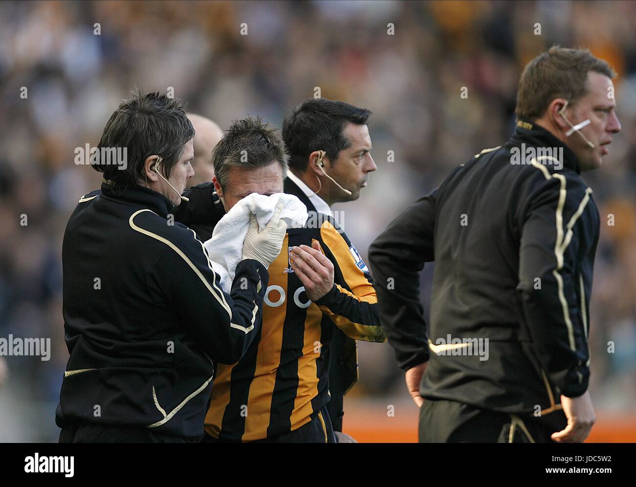 NICKY BARMBY AVEC nez en sang HULL CITY V PORTSMOUTH KC Stadium HULL ANGLETERRE 04 Avril 2009 Banque D'Images