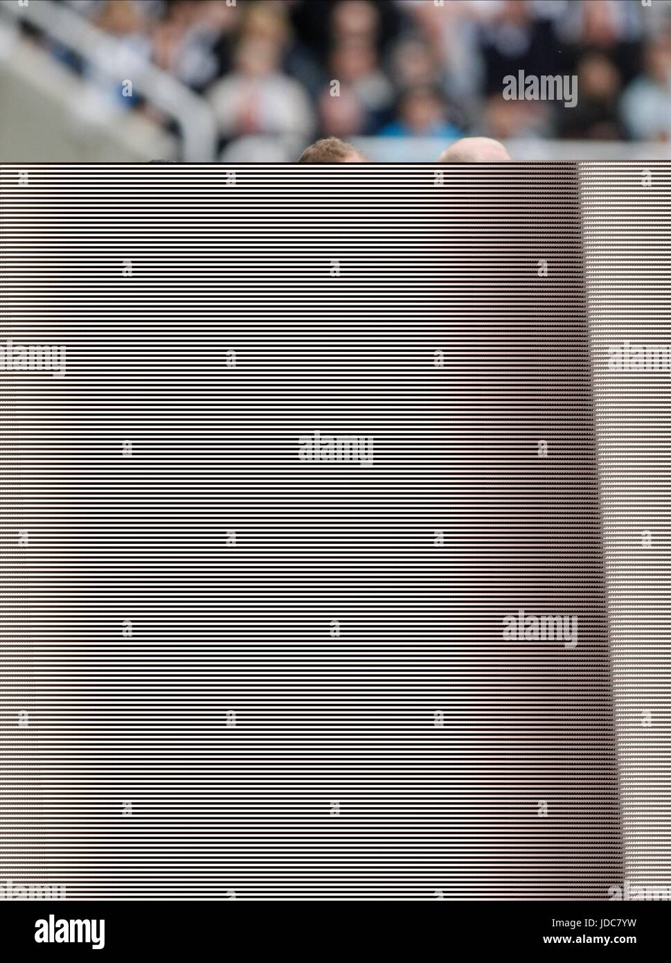 HUGHTON SHEARER & DOWIE NEWCASTLE UTD DONNER V FULHAM FC.ST JAMES PARK NEWCASTLE ANGLETERRE 16 Mai 2009 Banque D'Images